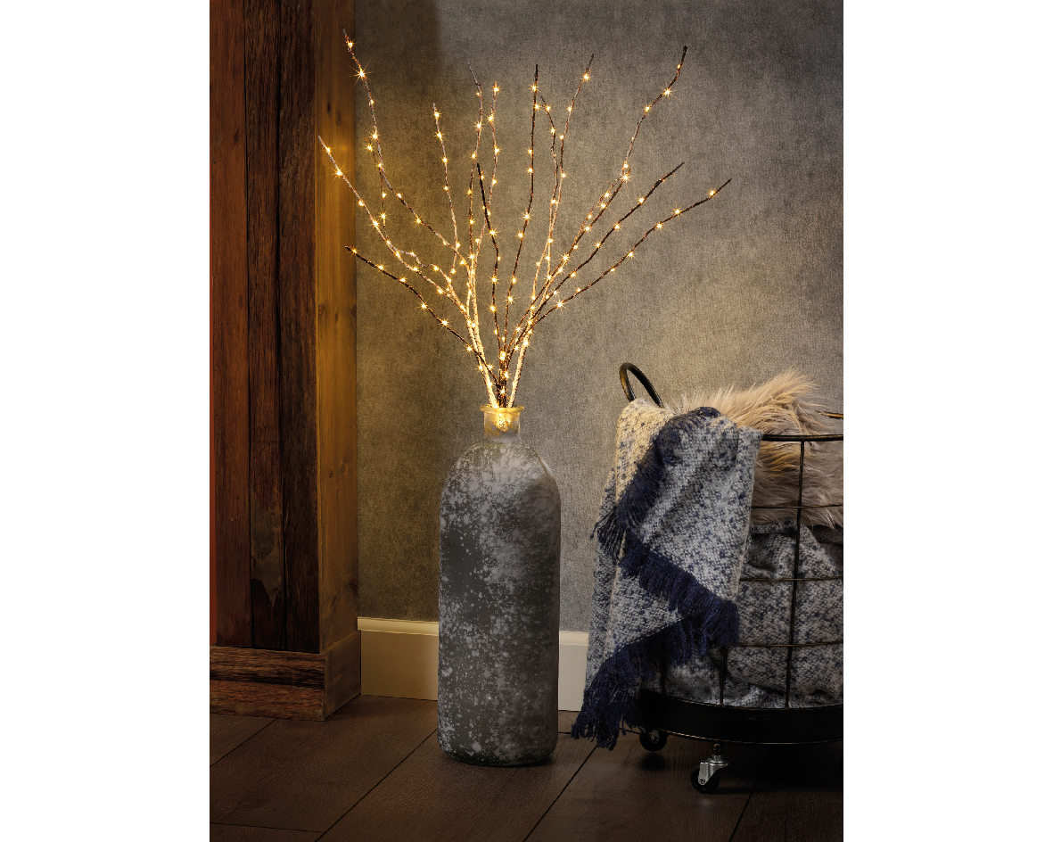 Kunststof kersttakken bruin met 150 micro LED lampjes - 90CM Kunststof kersttakken bruin met 150 micro LED lampjes - 90CM