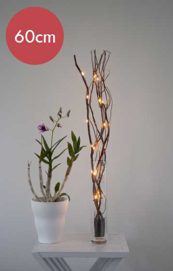Korte bruine decoratietakken -60cm -lichtkleur: Warm Wit -Werkt op batterijen -Met timer functie -Kerstdecoratie