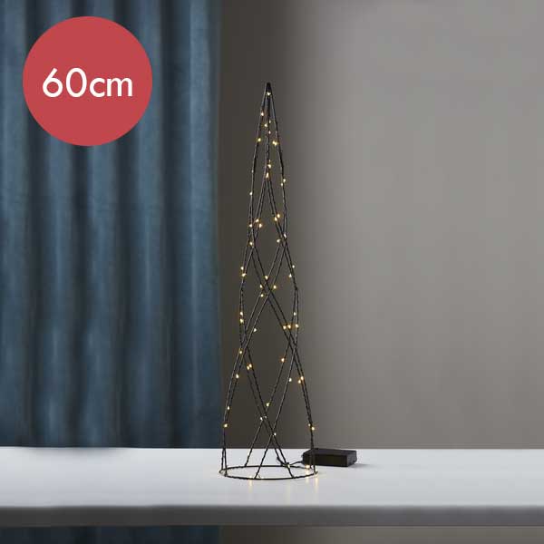 Metalen kerst kegel met 64 LED lampjes -60cm -lichtkleur: Warm Wit -Werkt op batterijen -Met timer functie -Kerstdecoratie