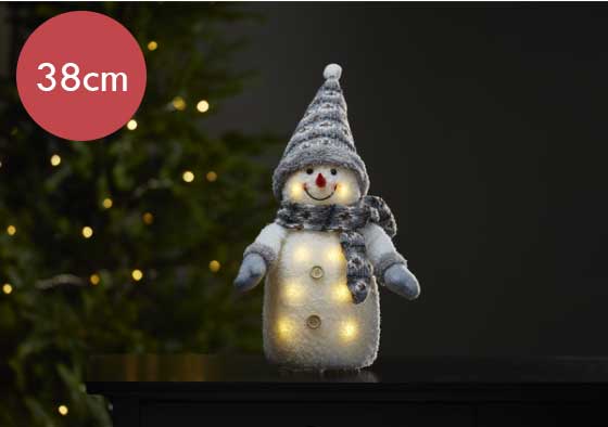 Hoge Sneeuwpop met grijze sjaal -38cm  -lichtkleur: Warm Wit -Werkt op batterijen -Met timer functie -Kerstdecoratie