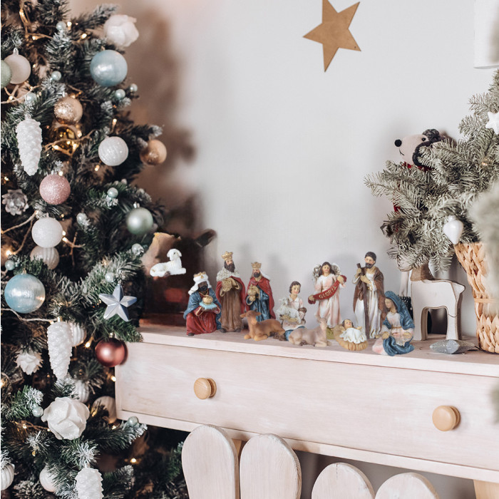 Klassieke kerststal figuren - 11 delig - 9,4cm Hoog  