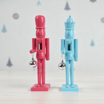 Set van 2 kleurrijke notenkrakers blauw en roze - 38 cm hoog