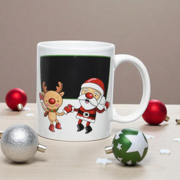 Kerst krijtmok met dansende kerstfiguren